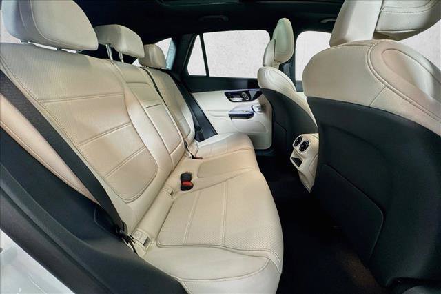 New 2026 Polar White Mercedes-Benz GLC 300 image 55