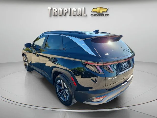 Used 2026 Black Hyundai SEL Premium image 3