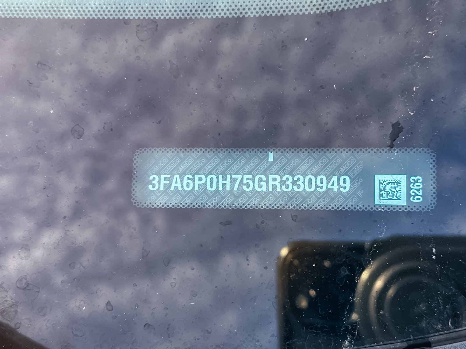 Used 2016 Gray Ford SE image 2
