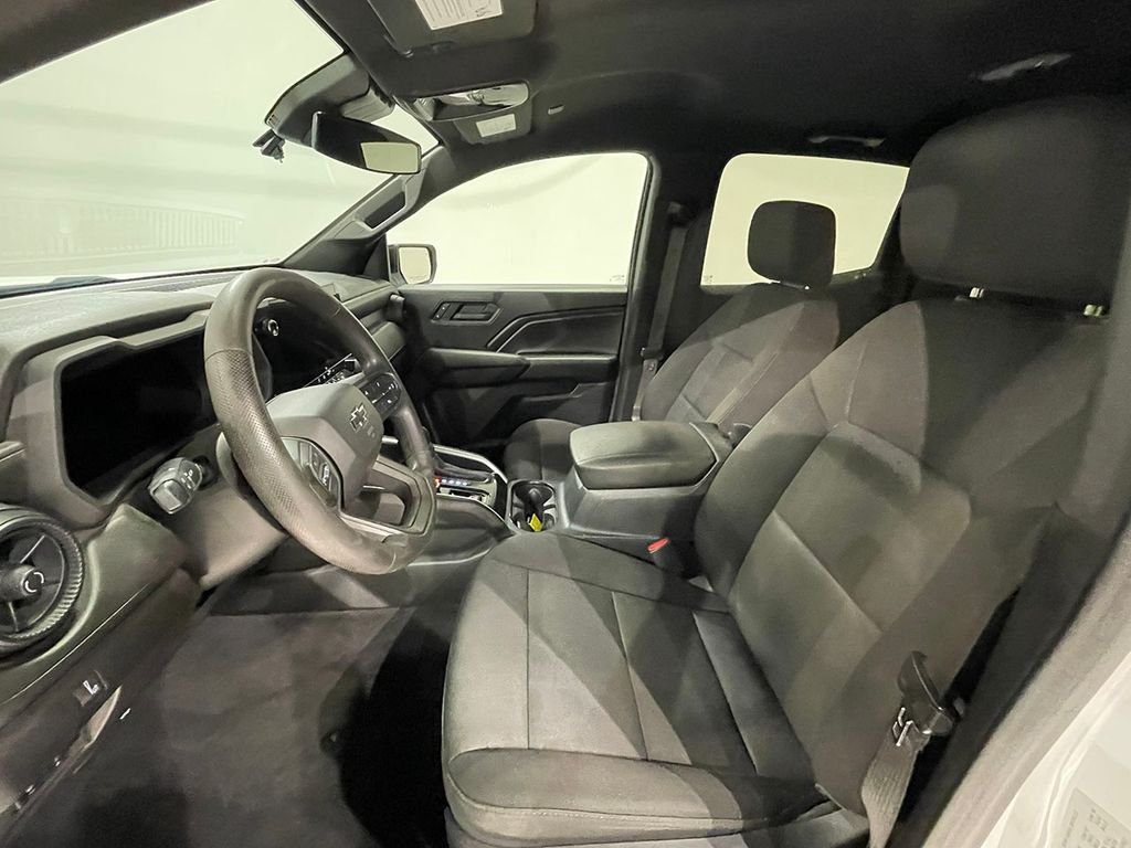 Used 2023 White Chevrolet Trail Boss image 3