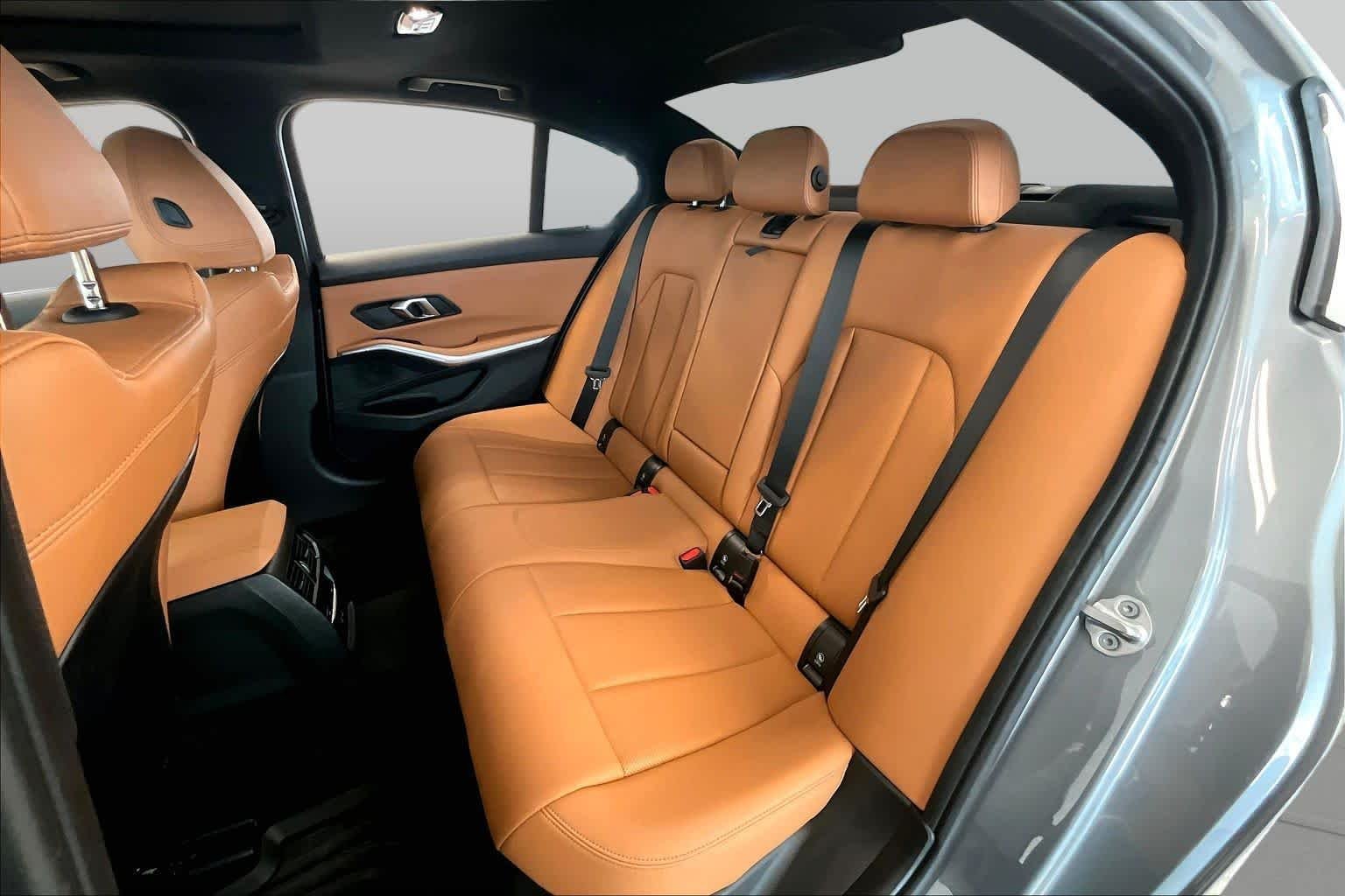 Used 2025 Skyscraper Grey Metallic BMW 330i image 17