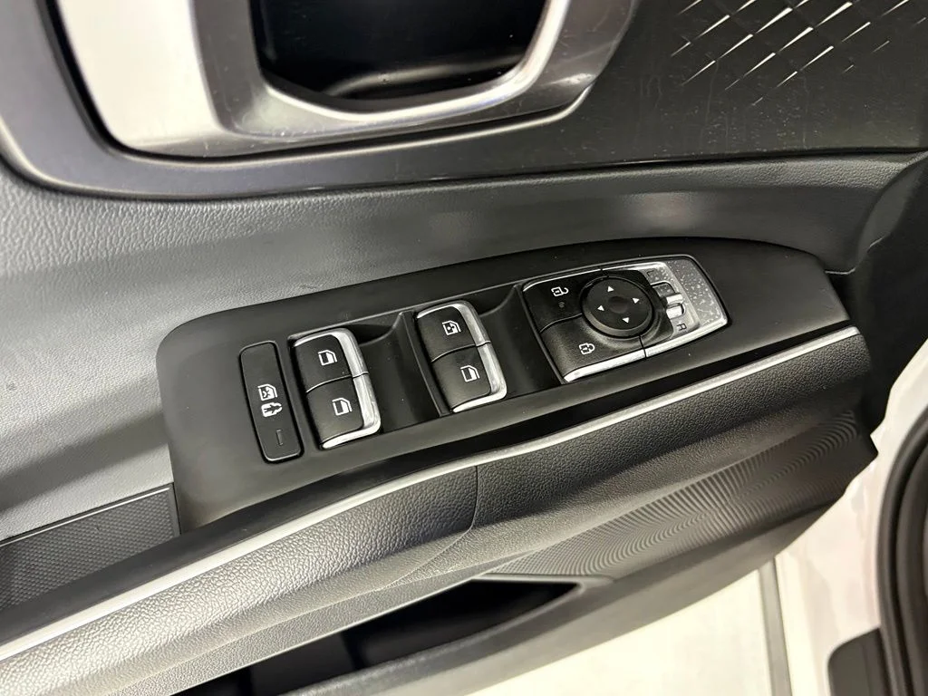 New 2026 Glacial White Pearl Kia S image 15