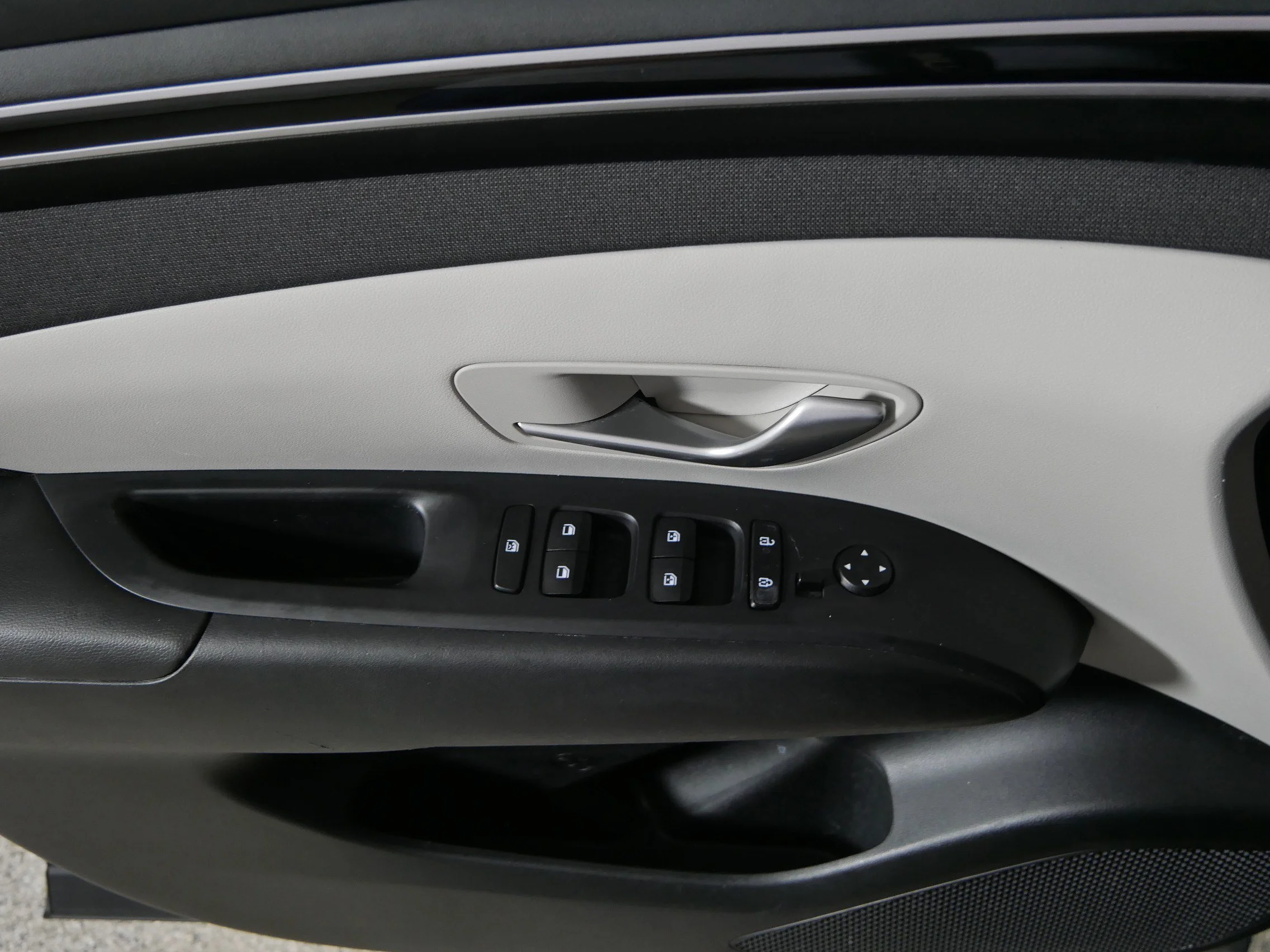 Used 2023 Phantom Black Hyundai SEL image 19