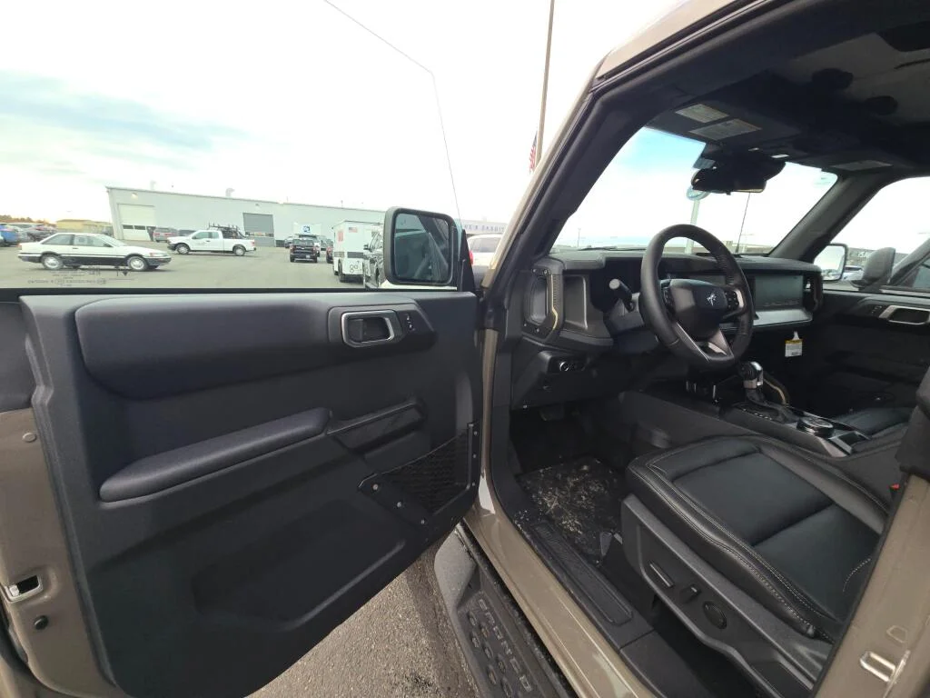 New 2025 Marsh Gray Ford Badlands® image 16