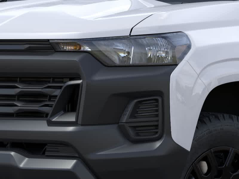 New 2026 Summit White Chevrolet WT image 10