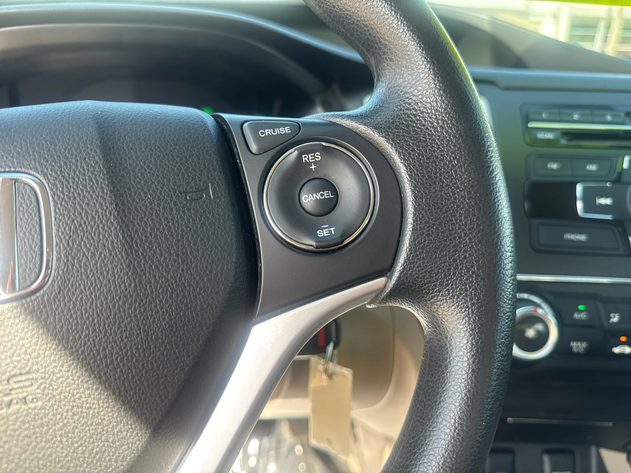 Used 2014 Taffeta White Honda LX image 18