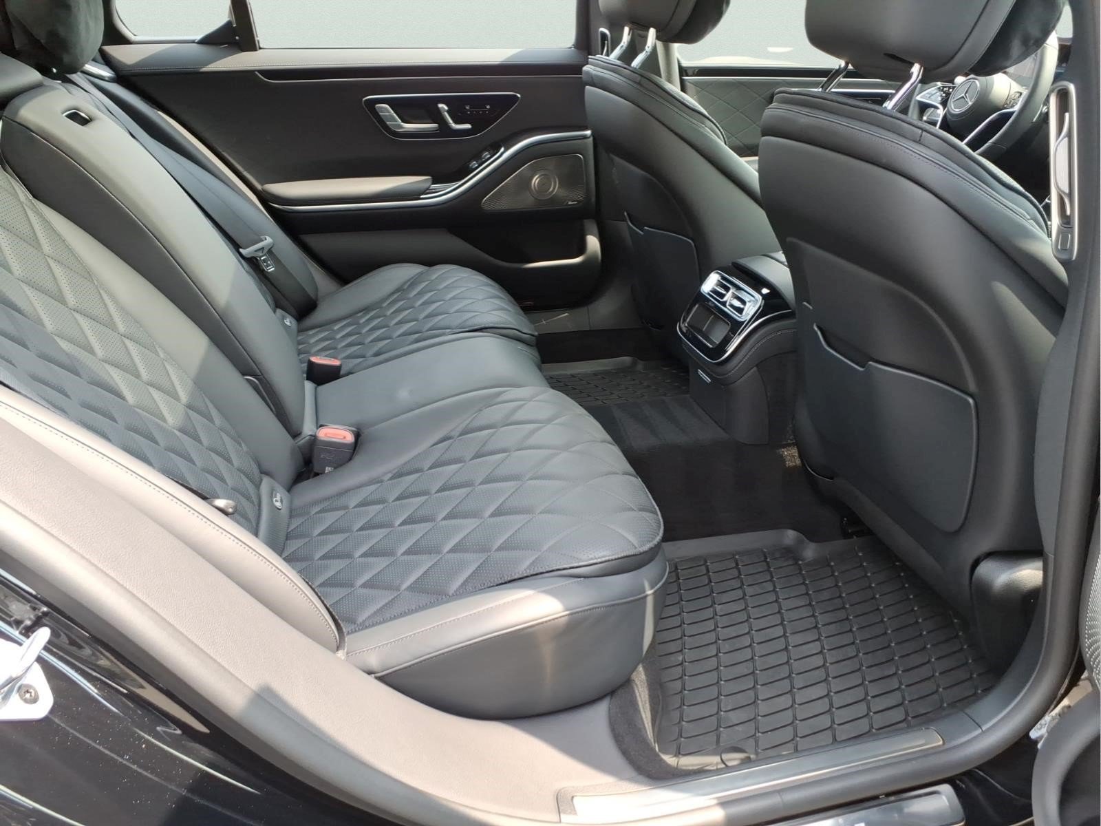 Certified Used 2023 Black Mercedes-Benz S 580 4MATIC® Sedan image 26