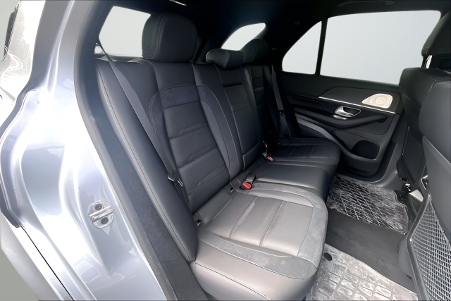 Used 2025 Silver Mercedes-Benz GLE 53 AMG® image 19
