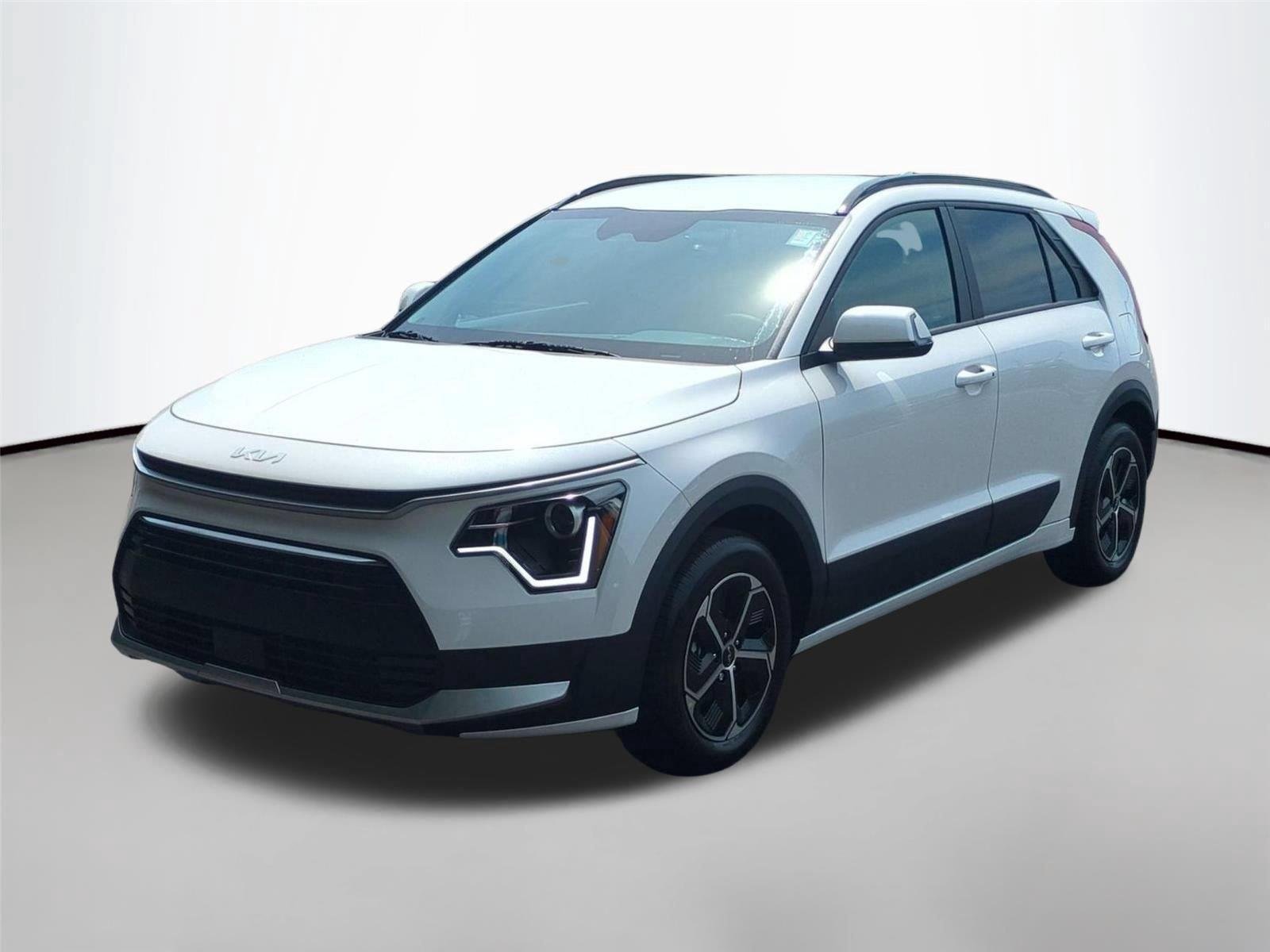 New 2026 Snow White Pearl Kia EX image 1