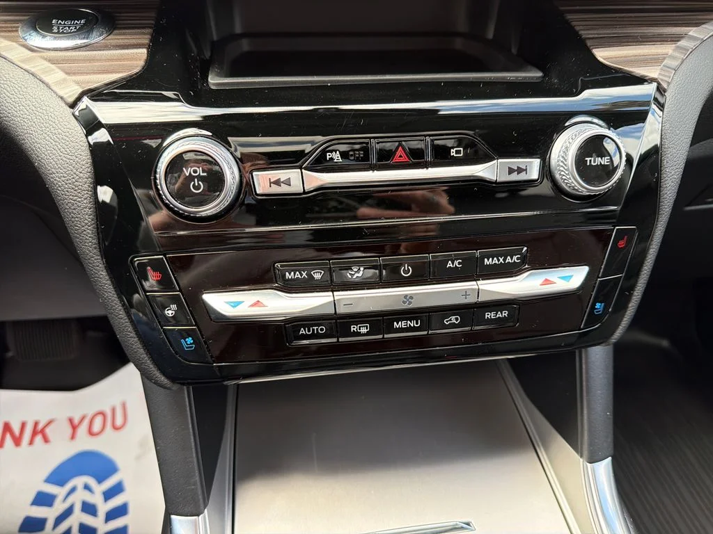 Used 2023 Blue Ford Limited image 17