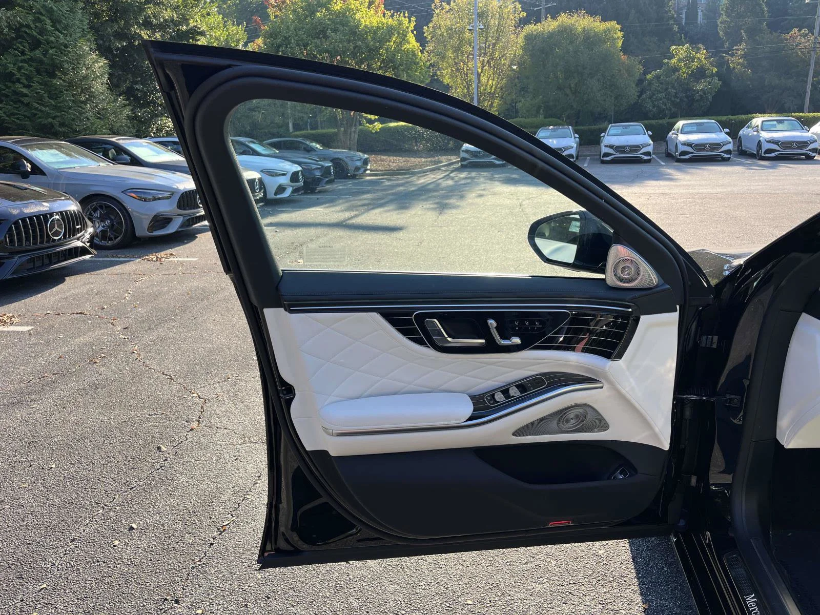 New 2027 Obsidian Black Metallic Mercedes-Benz S 580 4MATIC® Sedan image 16