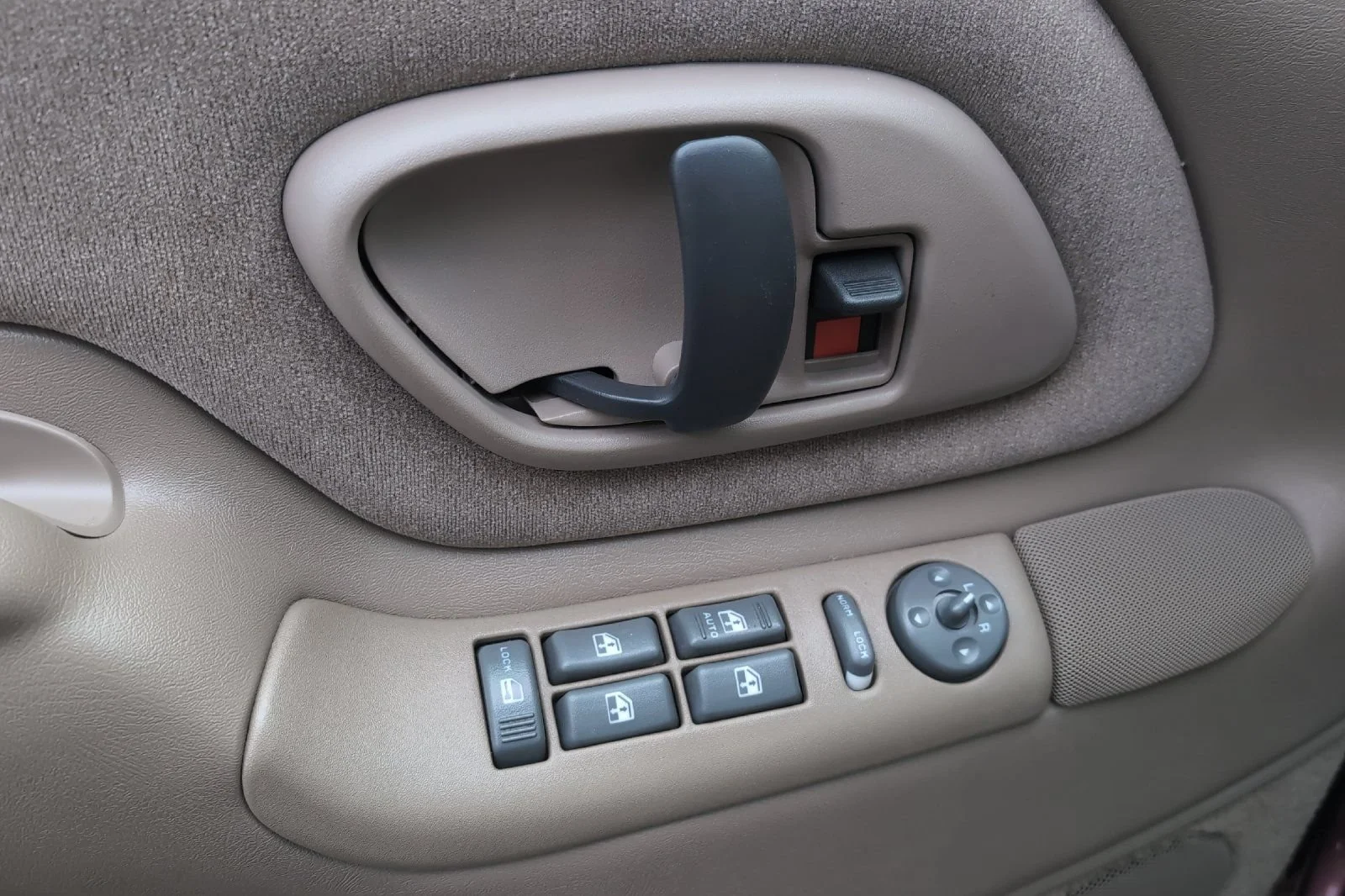 Used 1996  Chevrolet 4DR 4WD 1500 image 12
