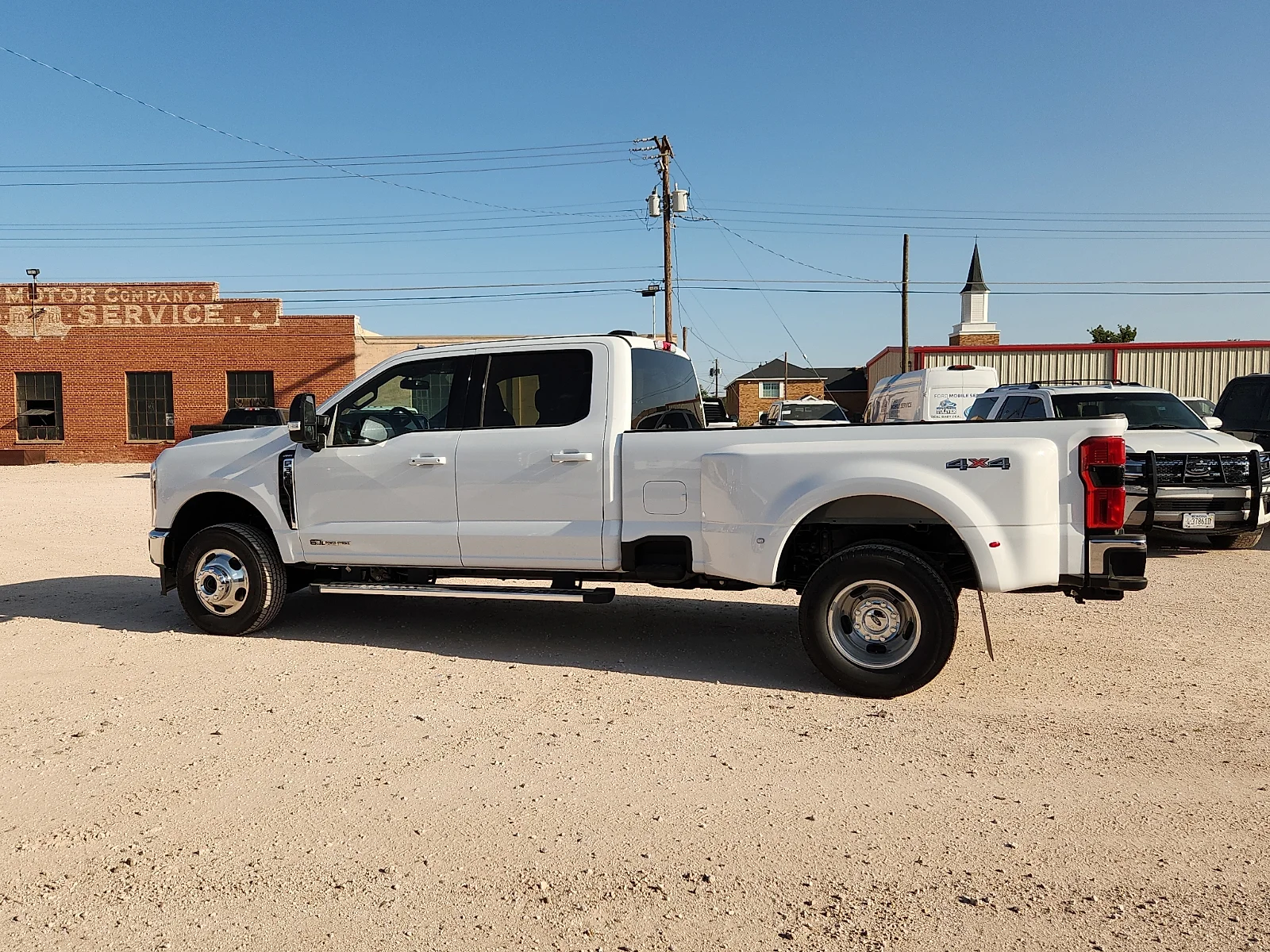 New 2026 Oxford White Ford Lariat image 4