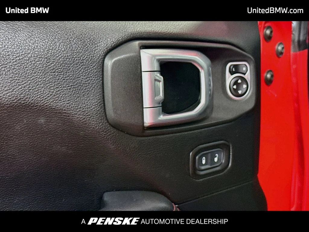 Used 2020 Red Clearcoat Jeep Unlimited Rubicon image 10