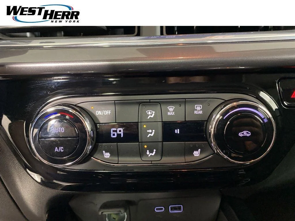 Used 2025 Sterling Gray Metallic Chevrolet FWD ACTIV image 5