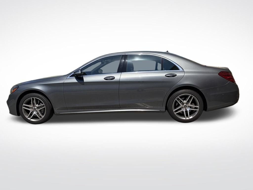 Used 2019 Gray Mercedes-Benz S 560 image 4