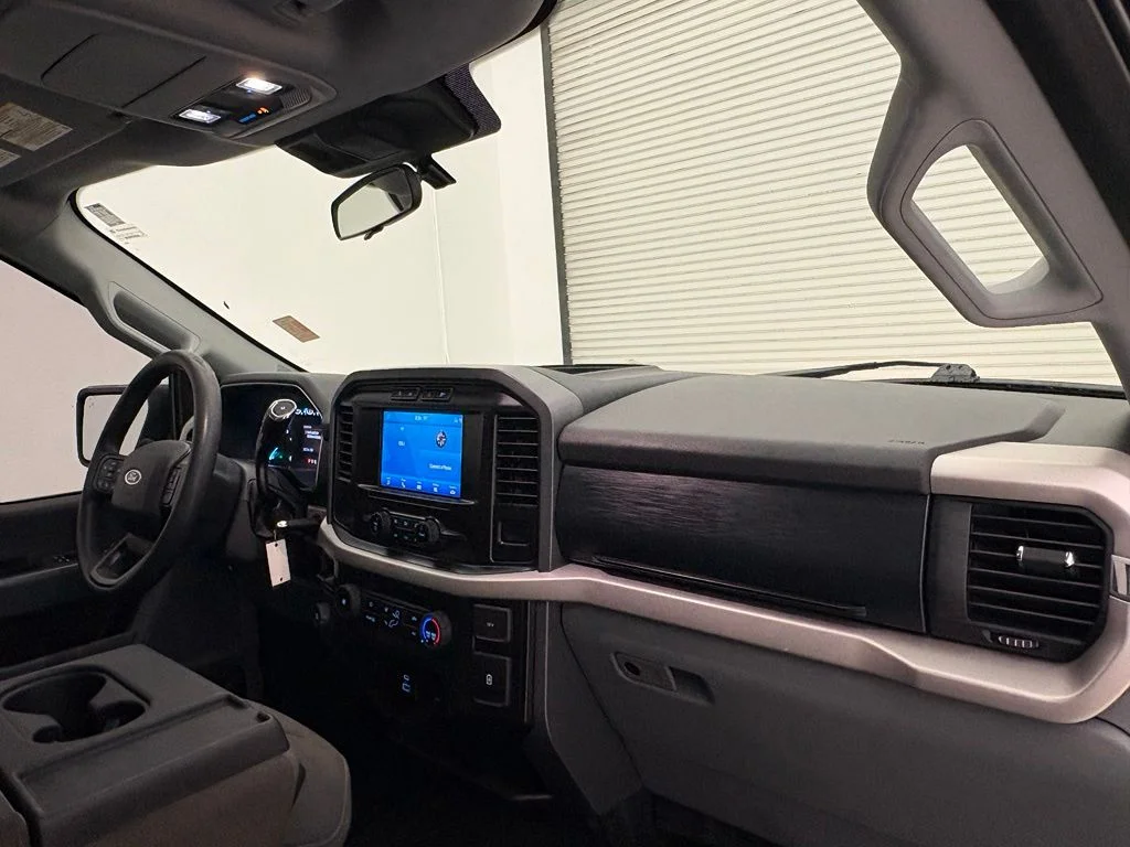 Used 2021 Black Ford XLT image 35
