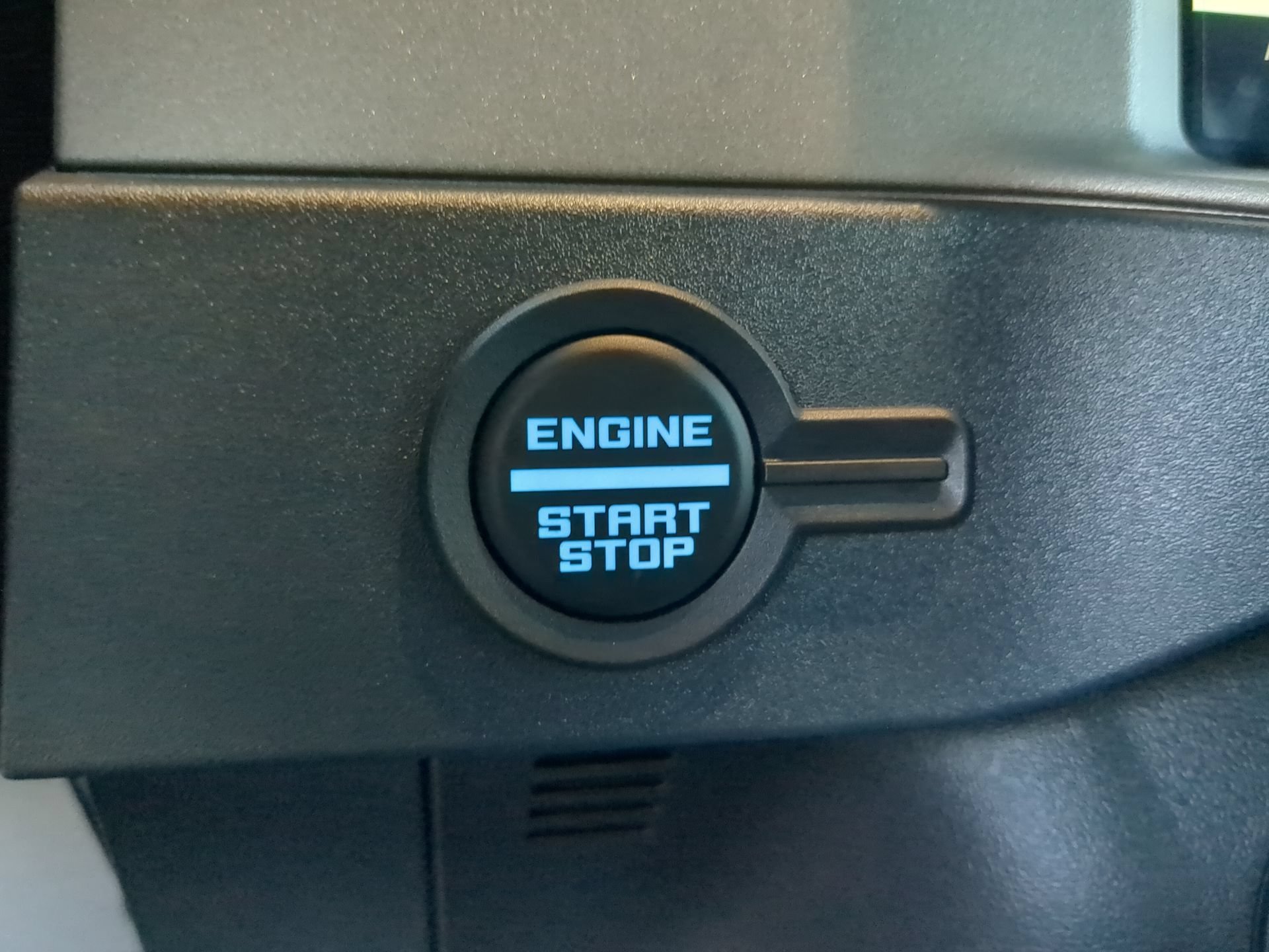 New 2026 Avalanche Gray Ford Outer Banks® image 65