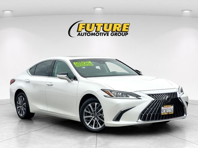 Used 2022 White Lexus 250 image 1