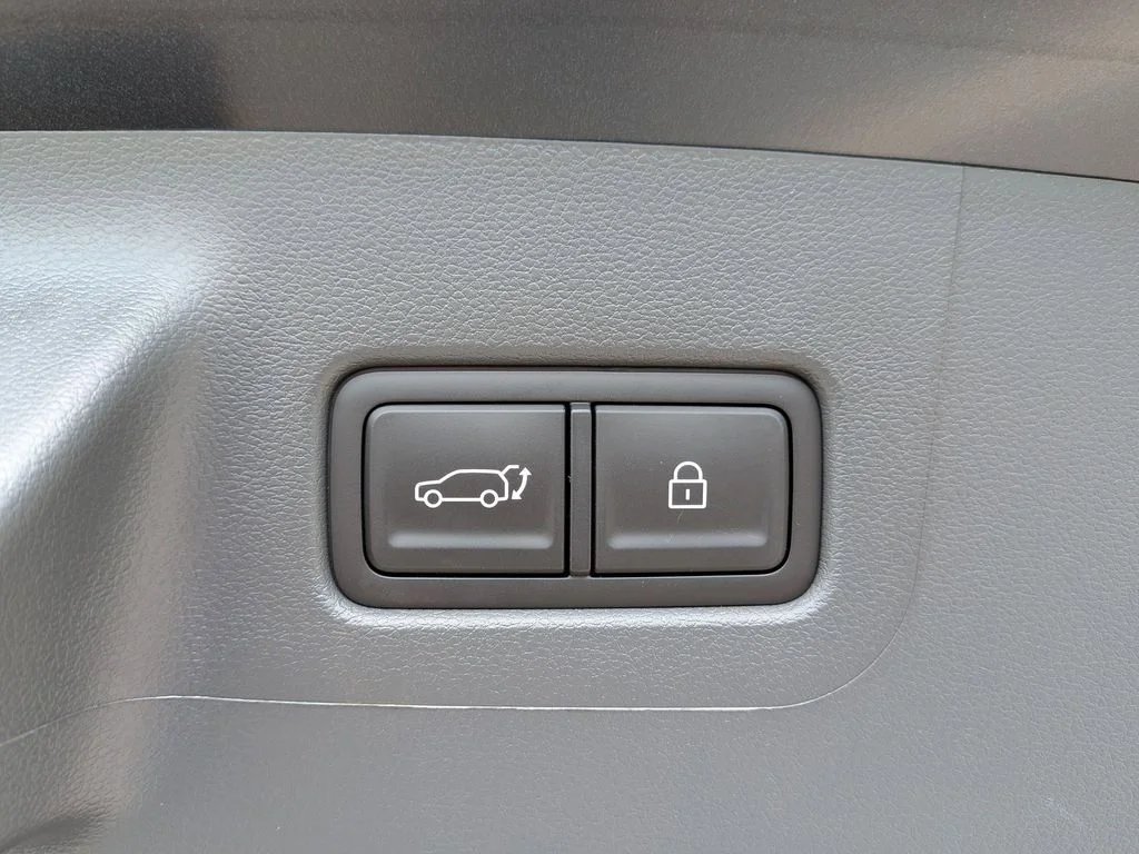 New 2026 Black Hyundai SEL image 28