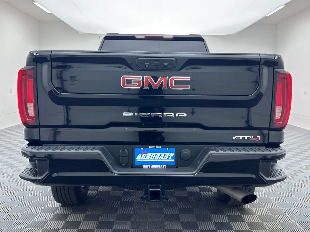 Used 2022 Onyx Black GMC AT4 image 8
