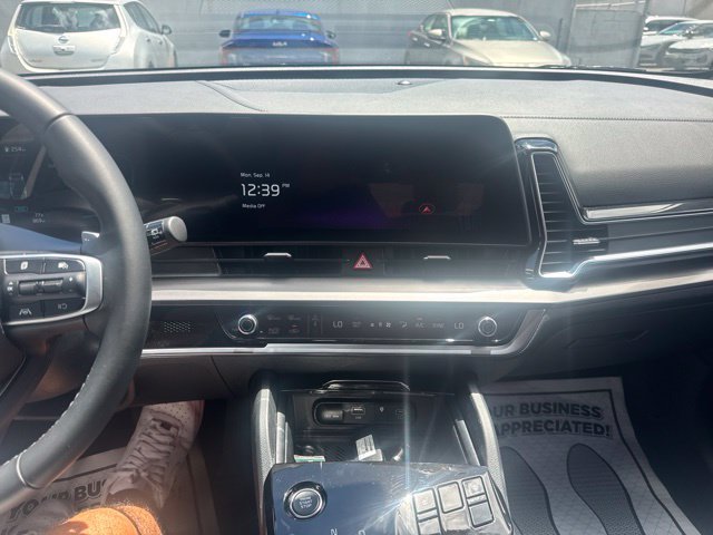 Certified Used 2024 White Kia EX image 20