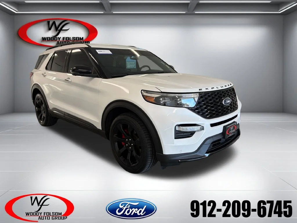 Used 2023 White Ford ST image 1