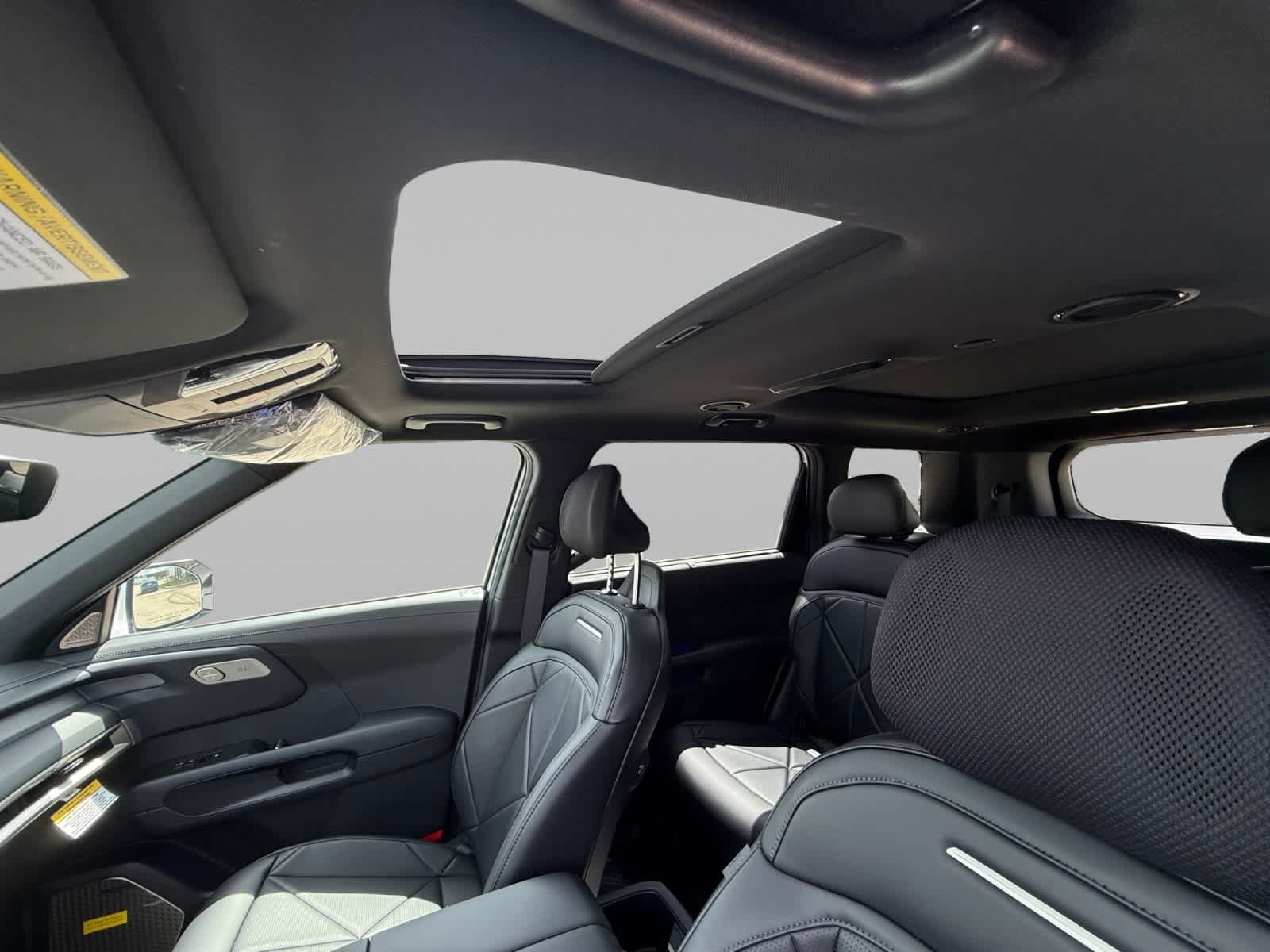 2027 Kia Telluride SX - Photo 12