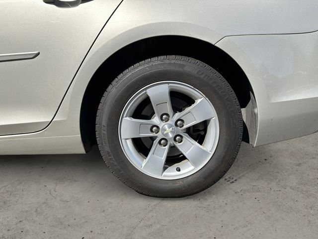 Used 2016 Gold Chevrolet LS image 9