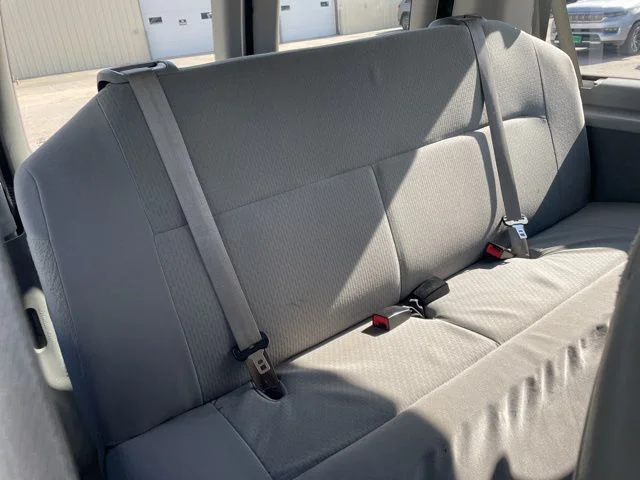 2011 Ford E-Series Econoline Wagon XLT - Photo 8