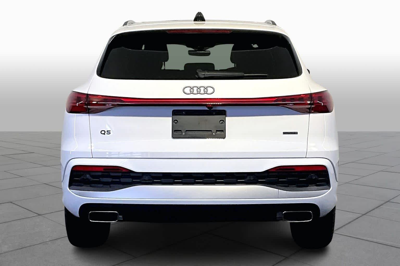 Used 2025 Arkona White Audi Premium image 5