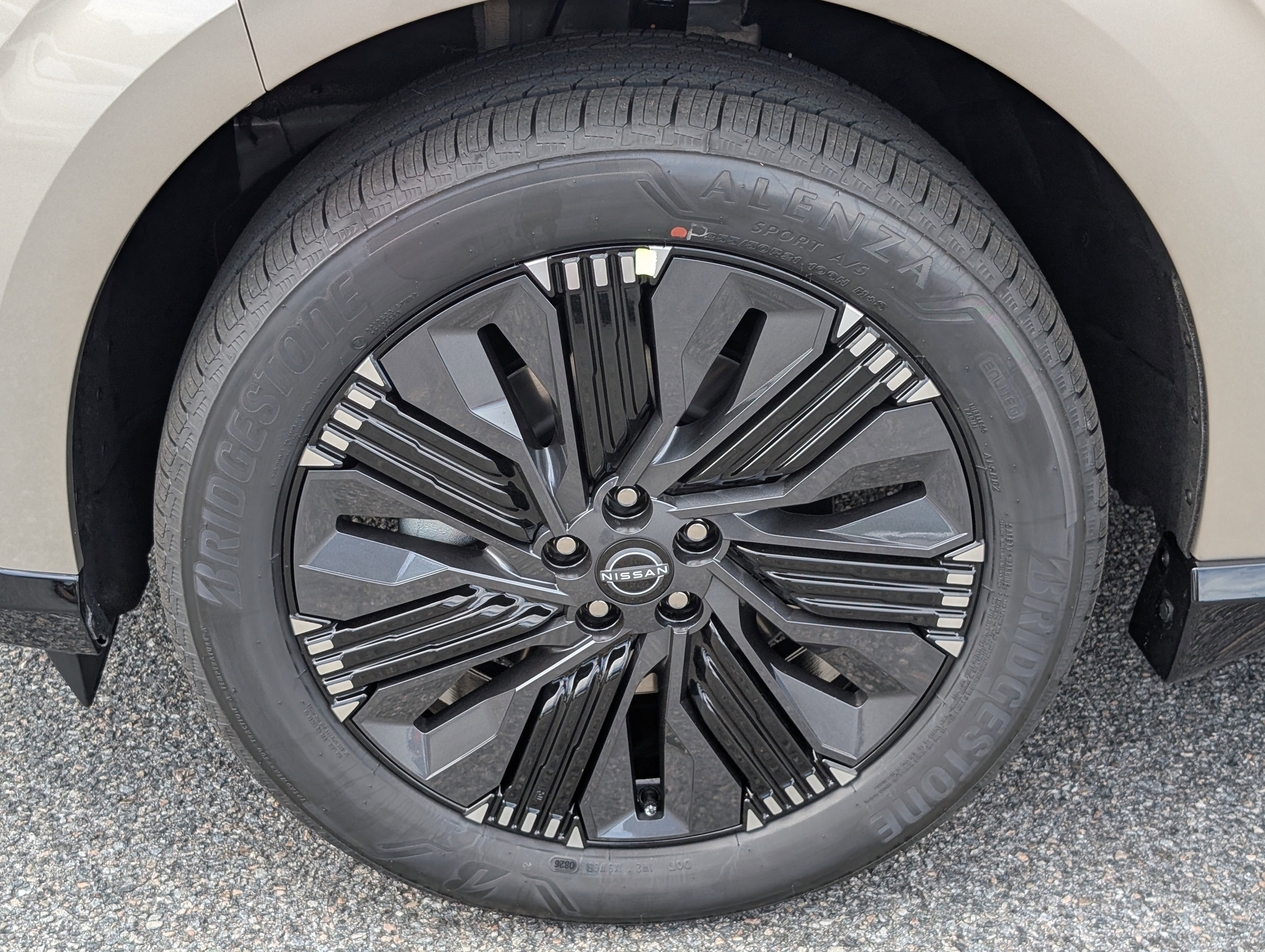 New 2026 Champagne Silver Metallic Nissan Platinum image 13