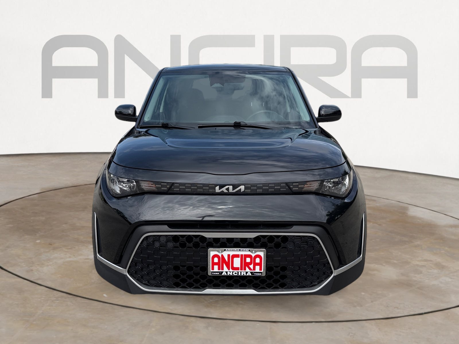 Used 2023 Fusion Black Kia LX image 5