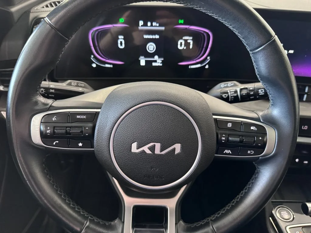 Certified Used 2024 Green Kia X-Line image 13