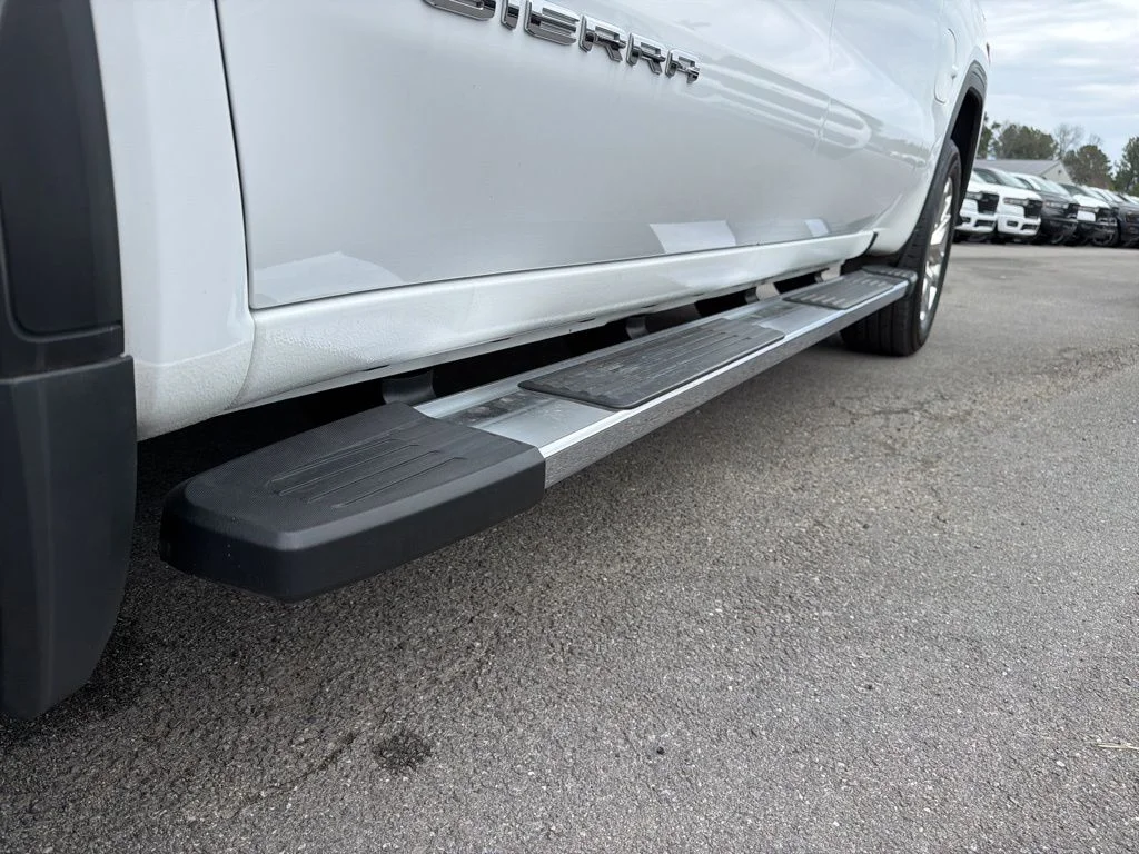 Used 2019 White GMC SLT image 15