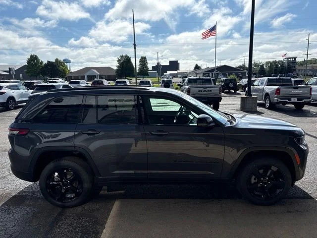 2026 Jeep Grand Cherokee Limited - Photo 7