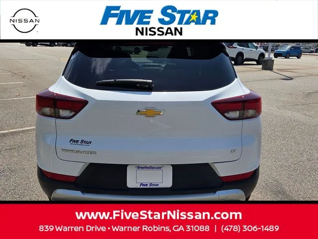 Used 2022 White Chevrolet LT image 10