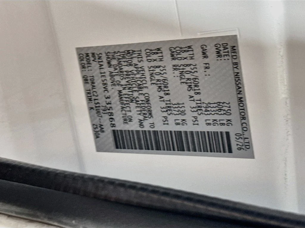 Certified Used 2027 White INFINITI PURE image 46