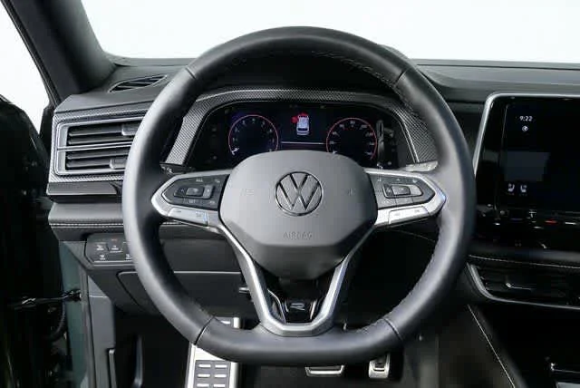 2026 Volkswagen Atlas Cross Sport SEL Premium R-LINE - Photo 11