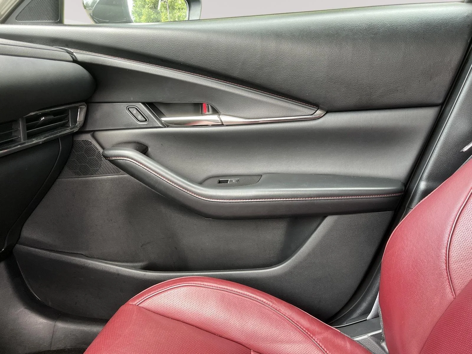 Used 2025 Polymetal Gray Metallic Mazda 2.5 S Carbon Edition image 23