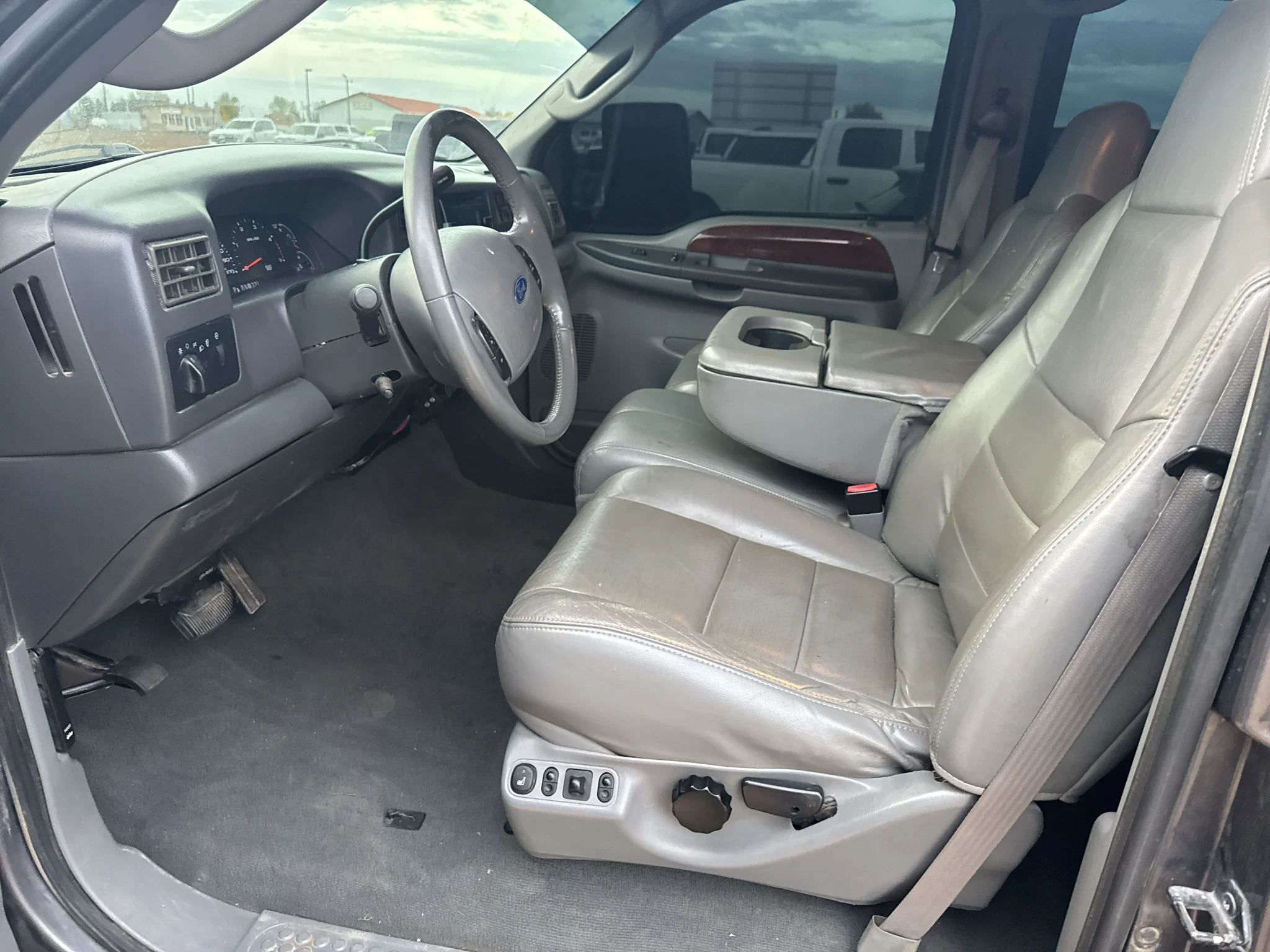 Used 2003 Oxford White Clearcoat Ford Lariat image 20