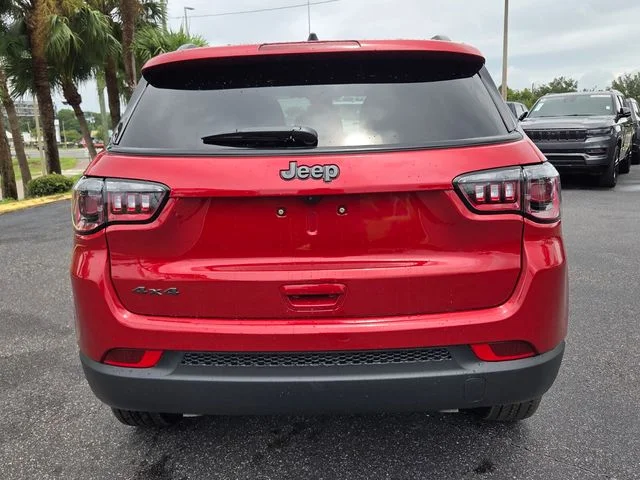 New 2026 Red Hot Pearlcoat Jeep Latitude image 7