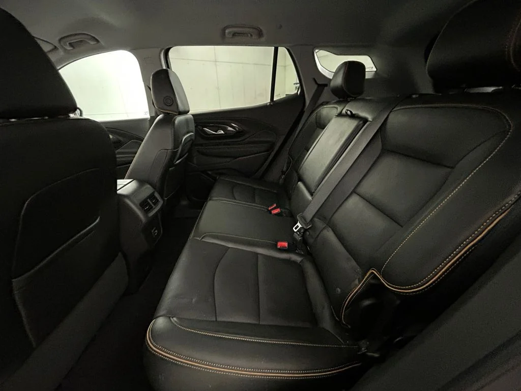 Used 2024 Black GMC AT4 image 19