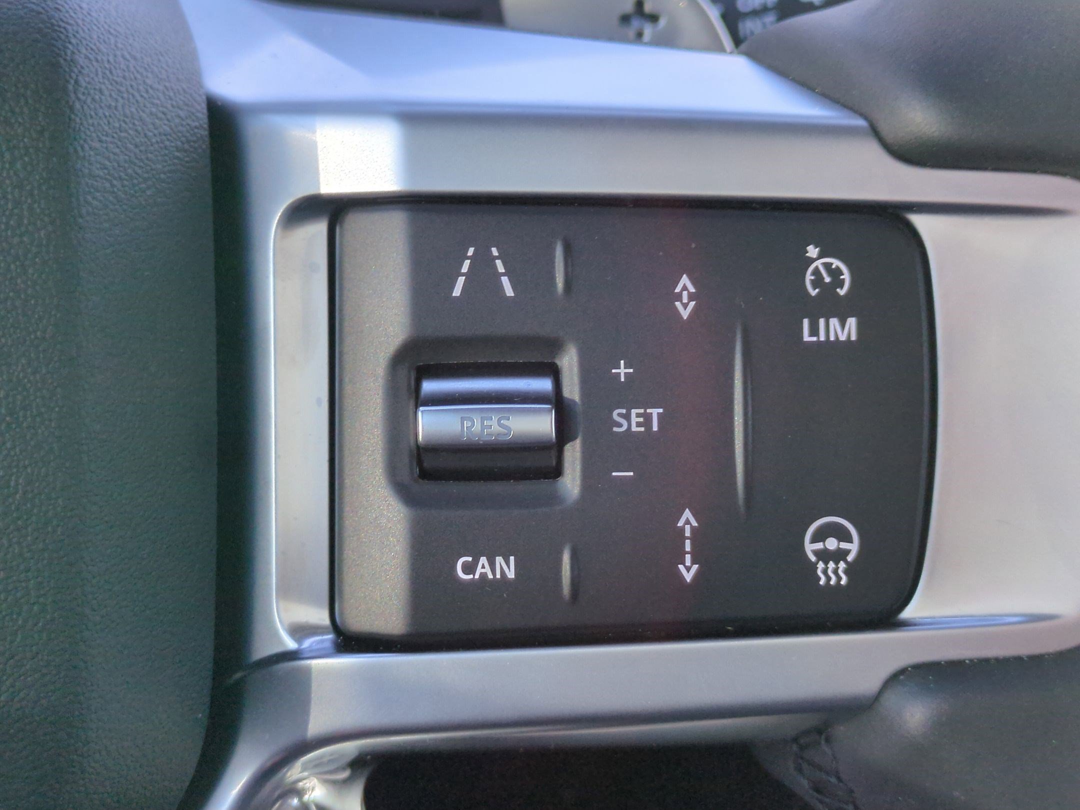 Used 2025 Santorini Black Metallic Land Rover S image 14