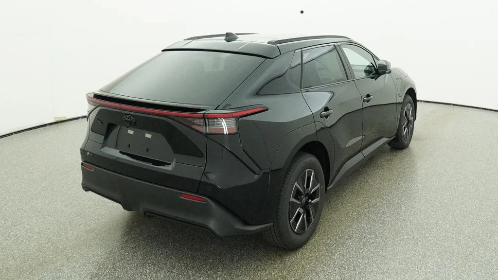 New 2026 Midnight Black Metallic Toyota XLE image 65