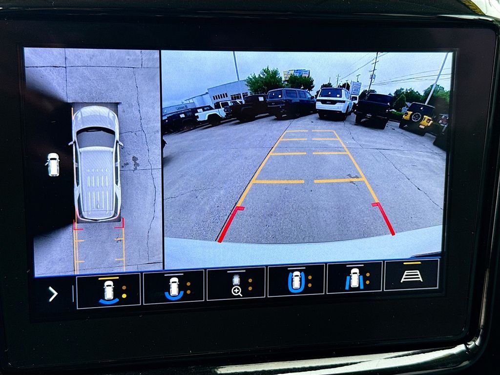 Used 2020 Summit White Chevrolet Premier image 14