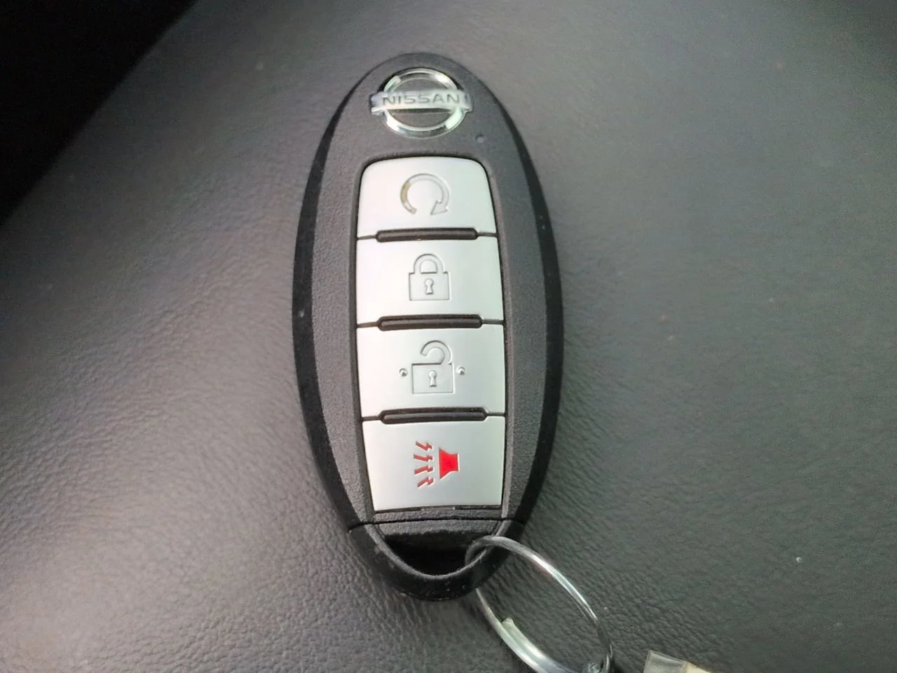 Used 2022 Gun Metallic Nissan SV image 27