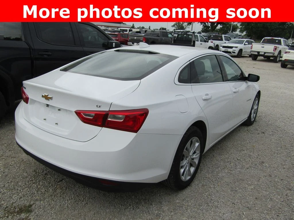 Used 2023  Chevrolet LT image 5