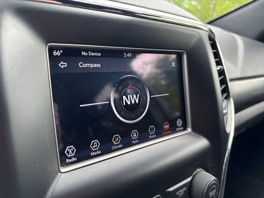 Used 2020 Black Jeep Laredo image 18