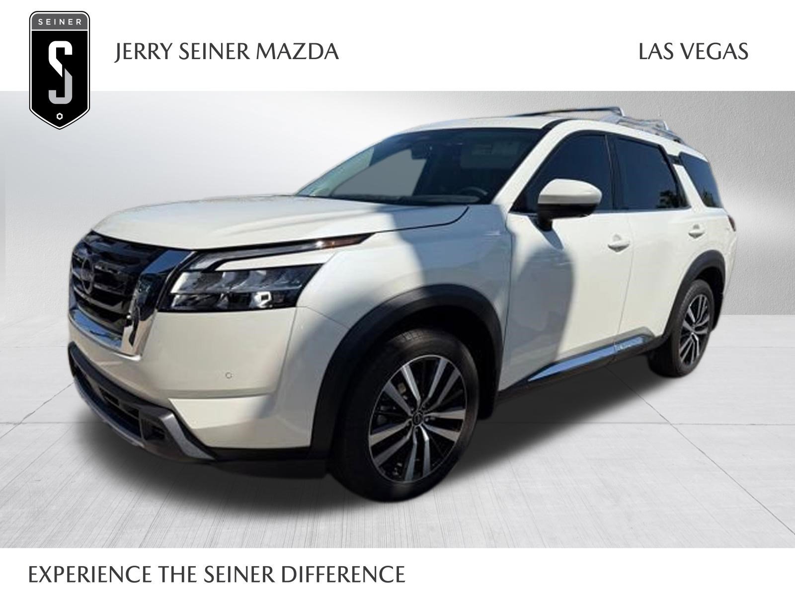 2024 Nissan Pathfinder Platinum 2WD's photo